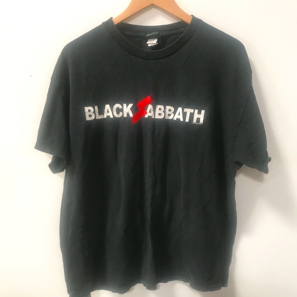 Black Sabbath T-Shirt - Picture 2 of 6